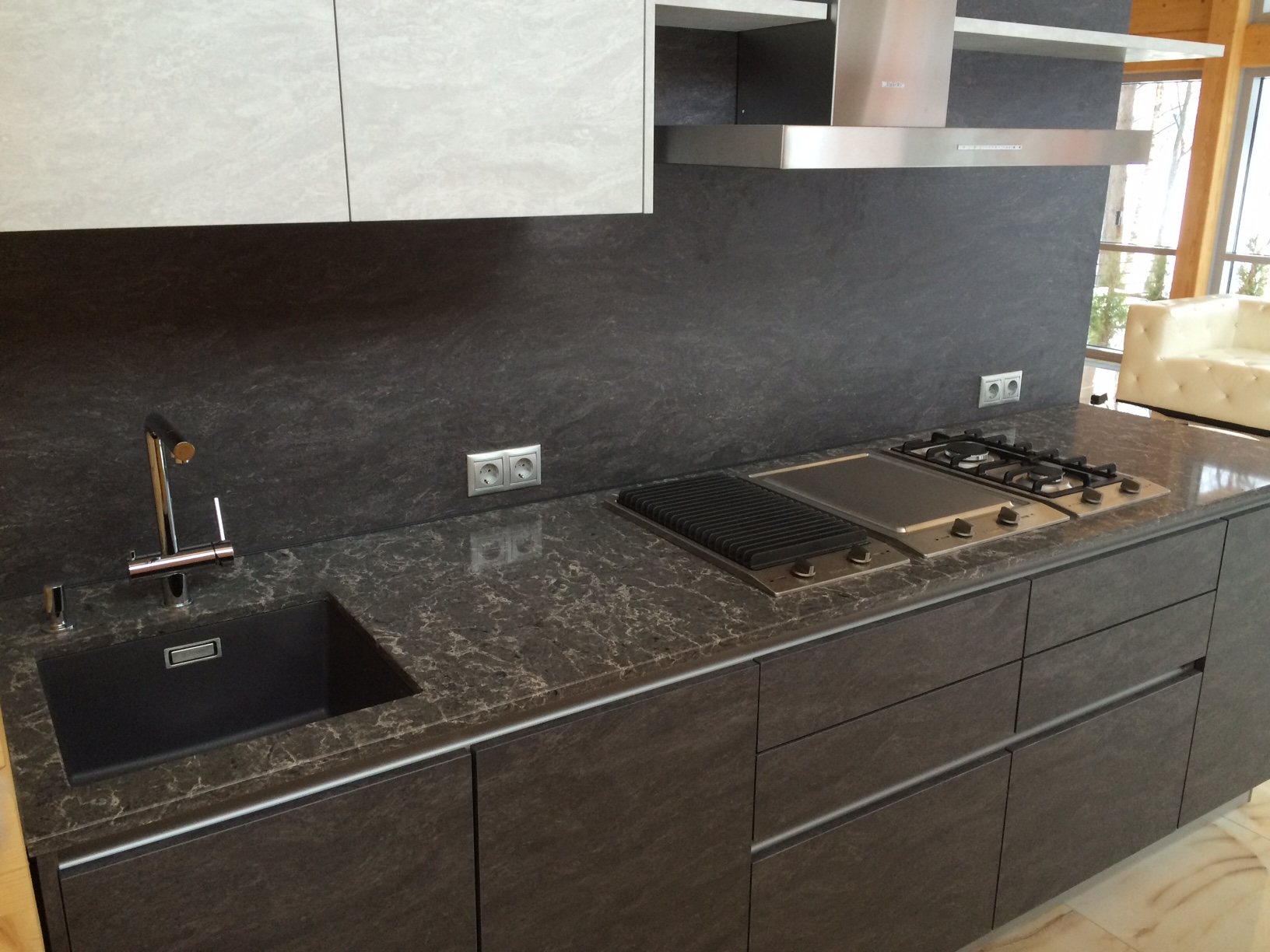 Smart Quartz Anthracite